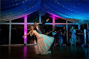 Wedding Couple dancing a wedding dance